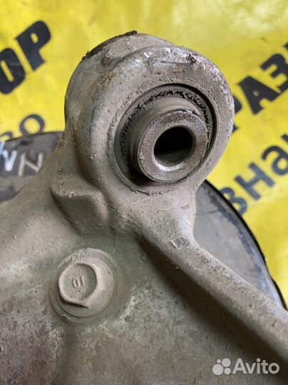 Задняя левая ступица Honda Civic 4D