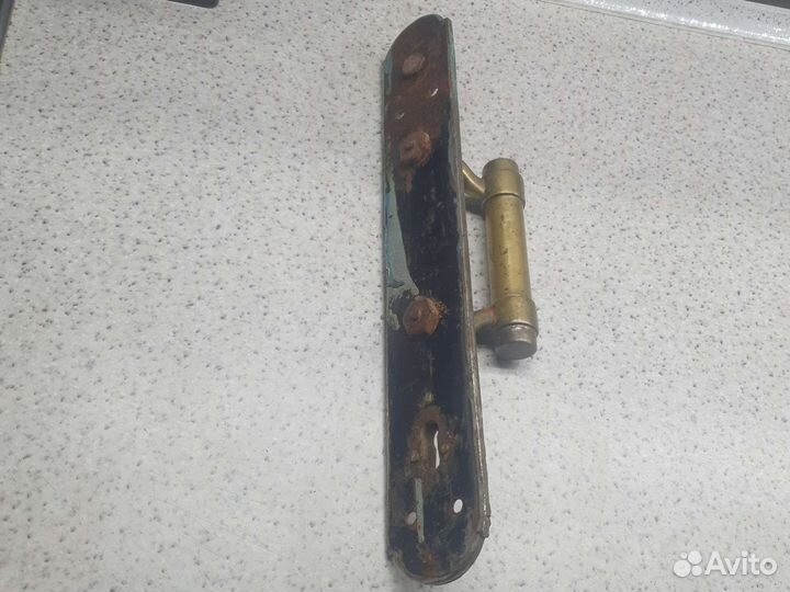 Старинная ручка для входной двери