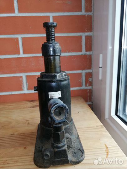 Домкрат гидравлический