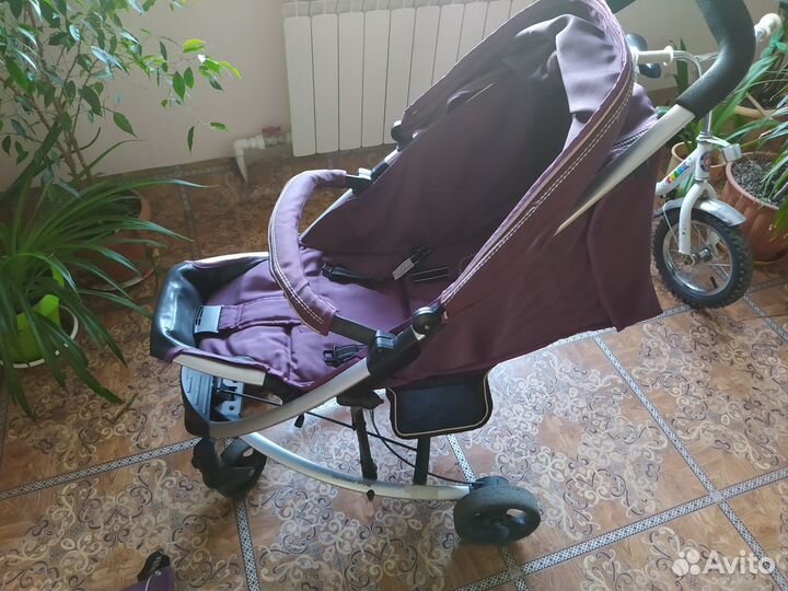 Прогулочная коляска