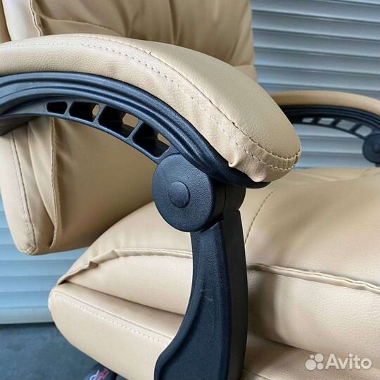 Компьютерное кресло