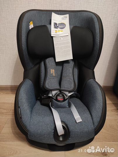 Новое Britax Romer Trifix 2 i-size Blue Marble