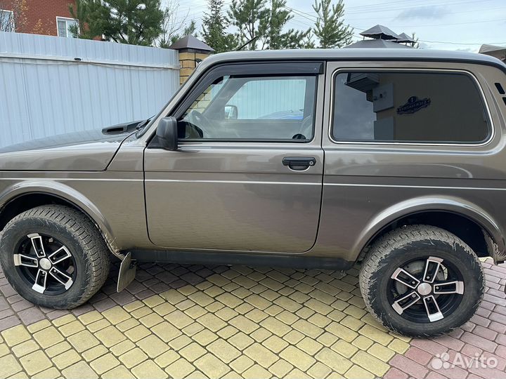 LADA 4x4 (Нива) 1.7 МТ, 2020, 80 000 км