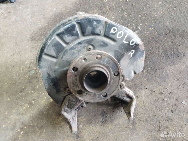 Кулак поворотный передний правый для VW Polo