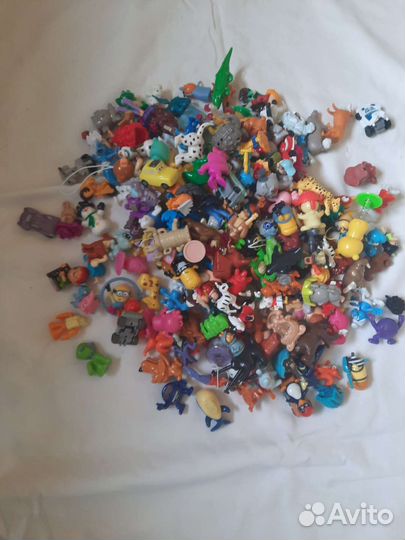 Игрушки из киндера пакетом 1кг