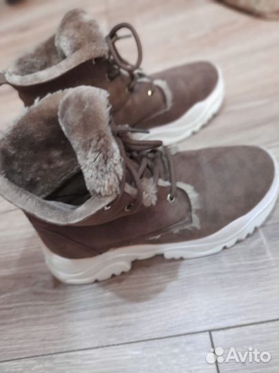 Ботинки женские зимние 39 размера