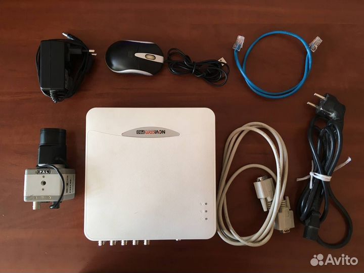 Комплект видеонаблюдения на 8 камер с монитором