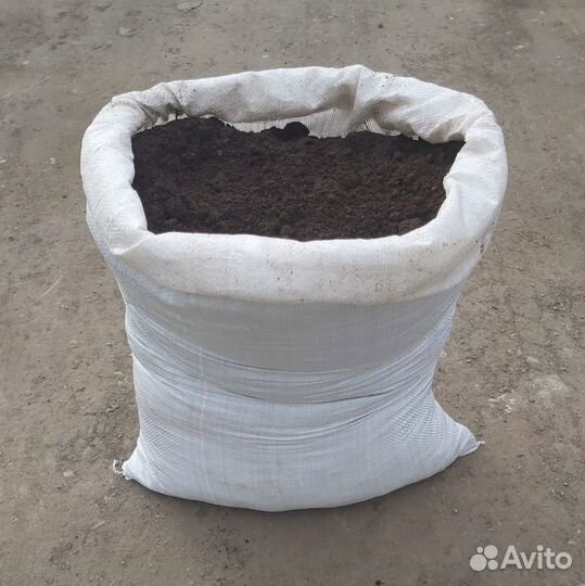 Доставка плодородного грунта