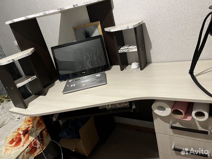 Компьютерный стол
