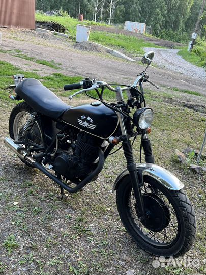 Продам yamaha SR400