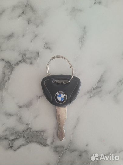 Детский электромобиль bmw