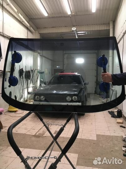 Стекло лобовое для Бмв е34