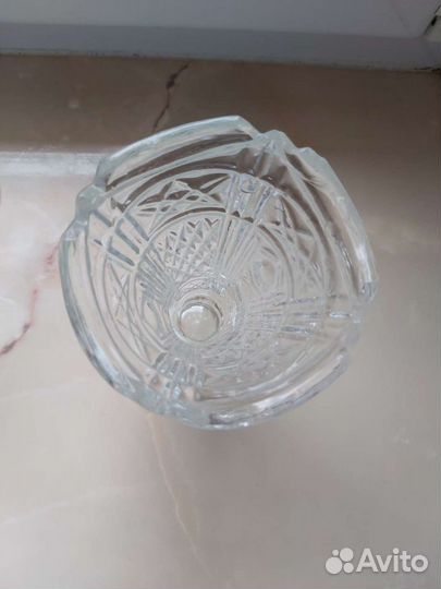 Аккуратная вазочка