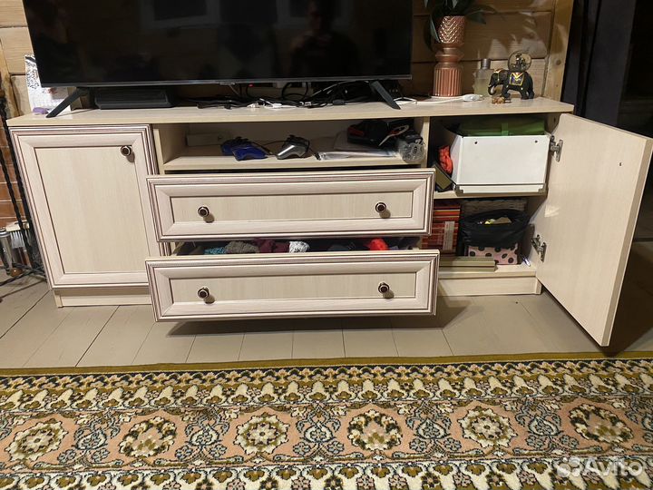 Тумба камод под тв