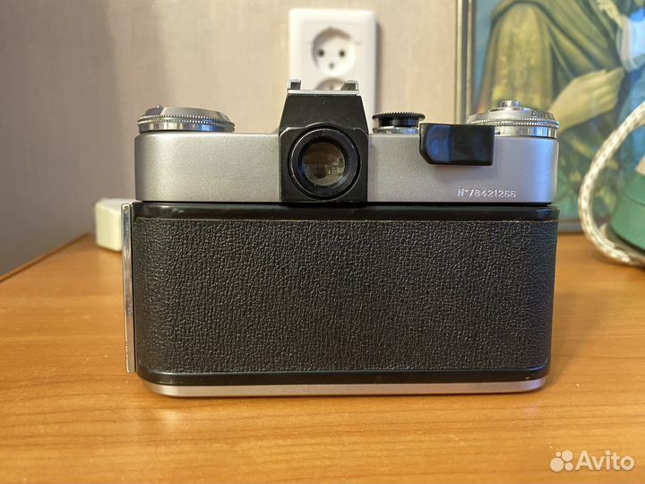 Плёночный фотоаппарат Зенит с Гелиос 44-2