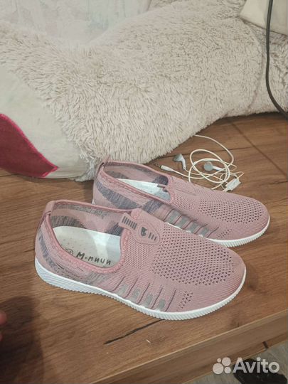 Кеды для девочки новые 35