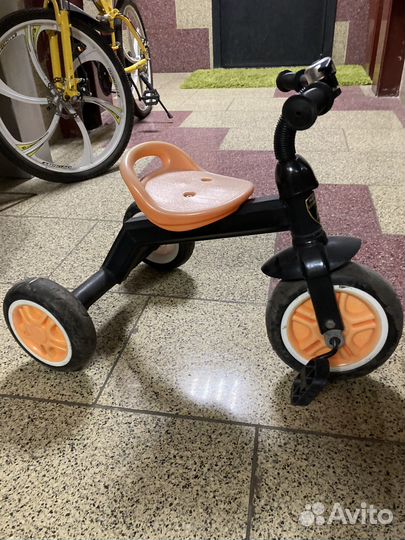 Детский трехколесный велосипед lamborghini