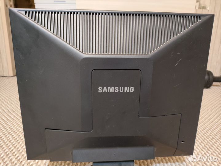 Монитор Samsung syncmaster 940n