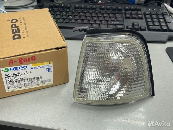 Поворотник указатель поворота audi 80 левый