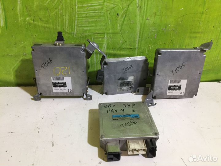 Блок управления Toyota Avensis Corolla E12 RAV4