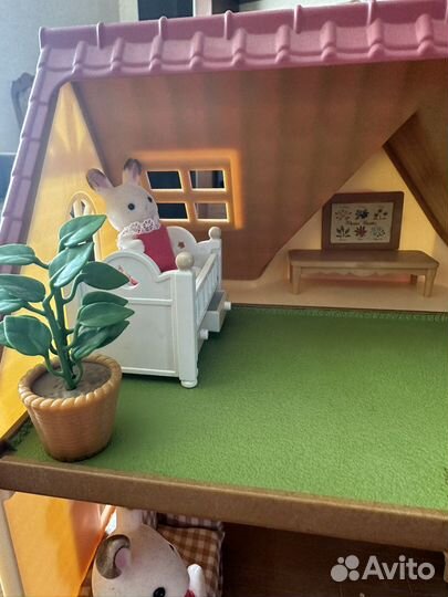 Домик с семьей кроликов Sylvanian Families