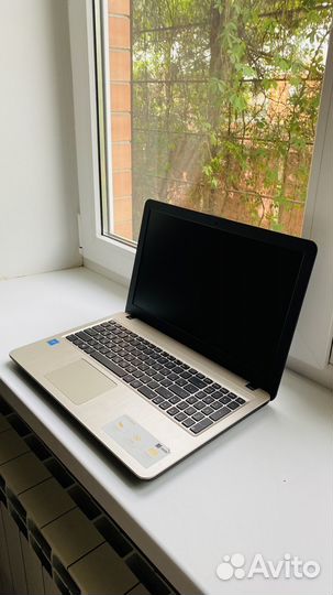 Ноутбук Asus