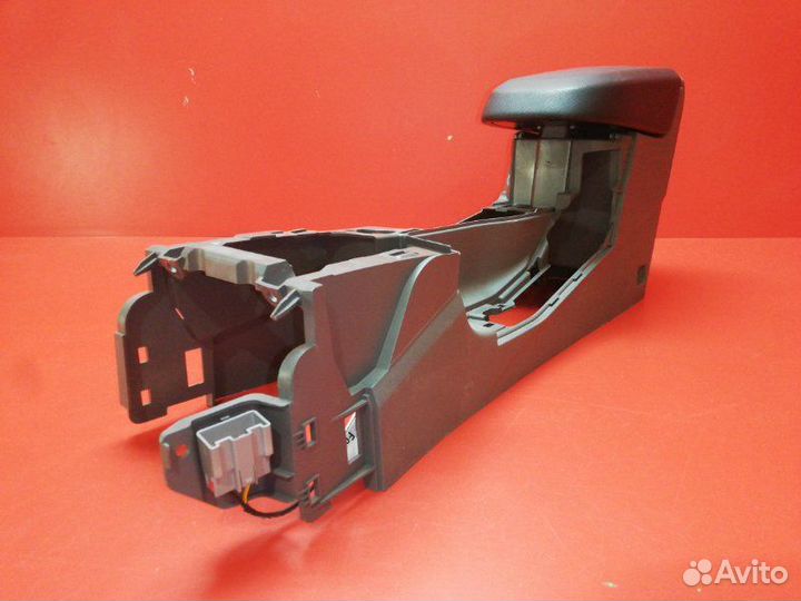 Консоль между сидений Ford Focus CB4 qqdb 2009