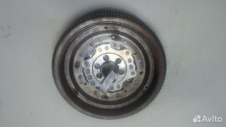 Маховик Audi Q3, 2014