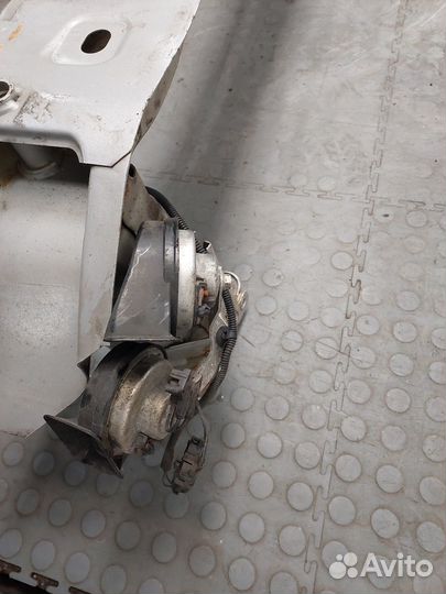 Усилитель бампера передний Ford Focus 3, 2011