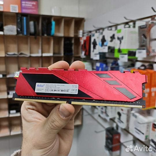 Оперативная память DDR4 Netac Shadow 16Gb