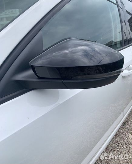 Крышка зеркала Шкоду Октавия А7