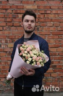 Букеты из кустовых роз