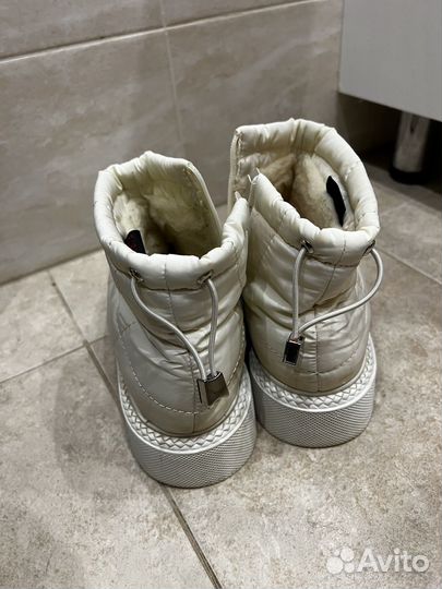 Зимние дутики женские