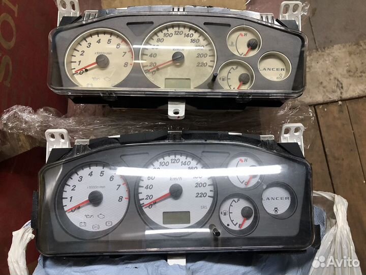 Мицубиси лансер9 приборная панель