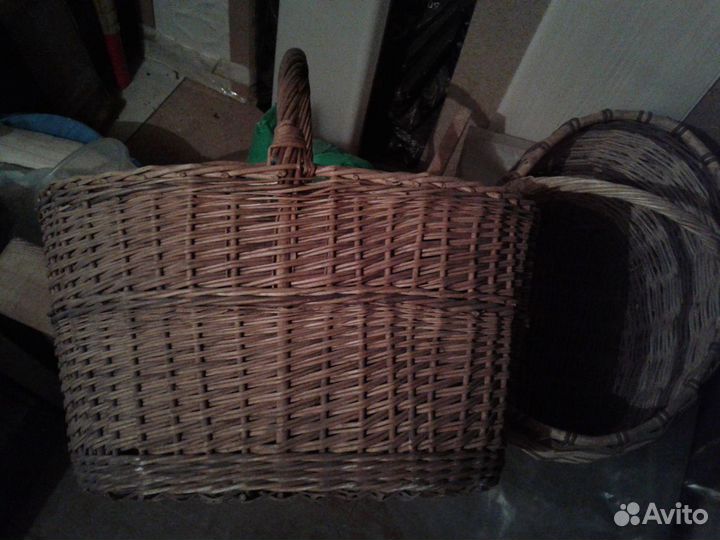 Корзины плетеные б/у