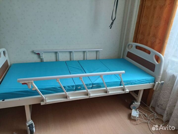 Медицинская кровать для лежачих больных б/у