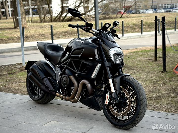 Ducati Diavel Carbon