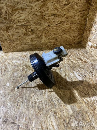 Главный тормозной цилиндр Skoda Octavia A7