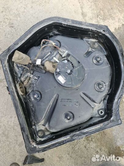 Поддон багажника с баком для мочевины Mercedes