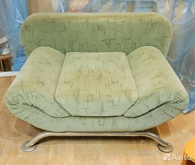 Диваны и кресло бу