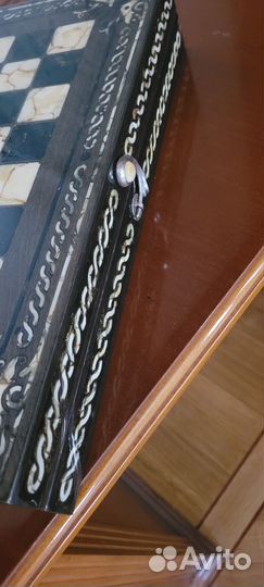 Шахматы мореный дуб с янтарем, шахматы янтарные