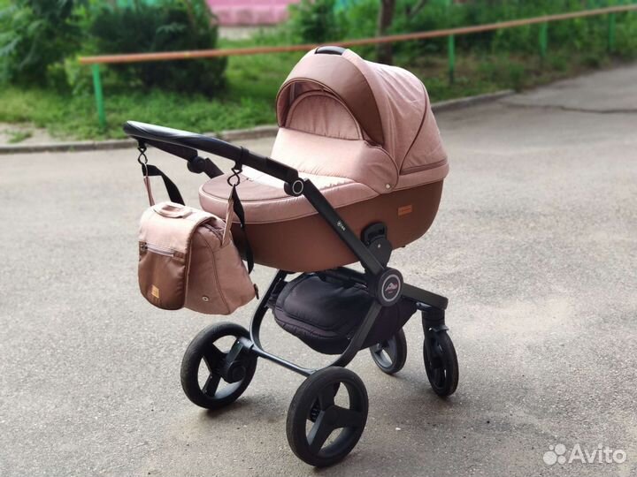 Коляска 2 в 1 adamex