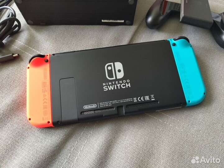 Чипованная Nintendo Switch rev 2 32+256 чехол