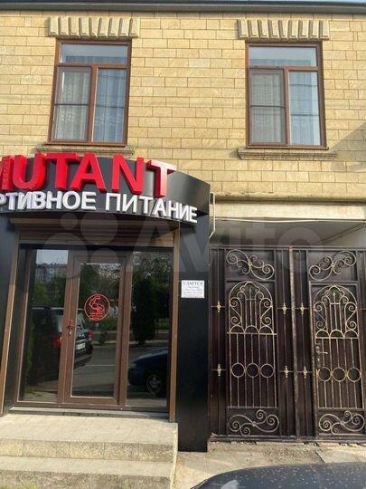 3-к. квартира, 100 м², 1/2 эт.