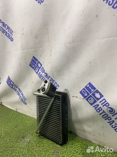 Испаритель кондиционера Skoda Superb седан 1.8 AWT