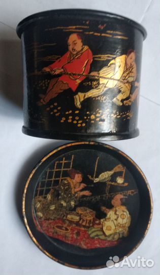 Старинная шкатулка для игры в кости, примерно 19 в