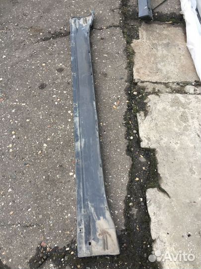 Накладка порога правая Mitsubishi Pajero 4