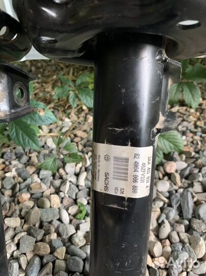 Передние амортизаторыpassat B6 - B7