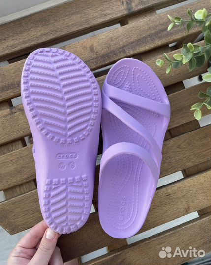 Сандалии Crocs Kadee II Sandal W