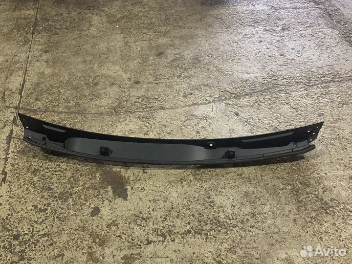 Жабо под лобовое Форд Транзит С 2014+